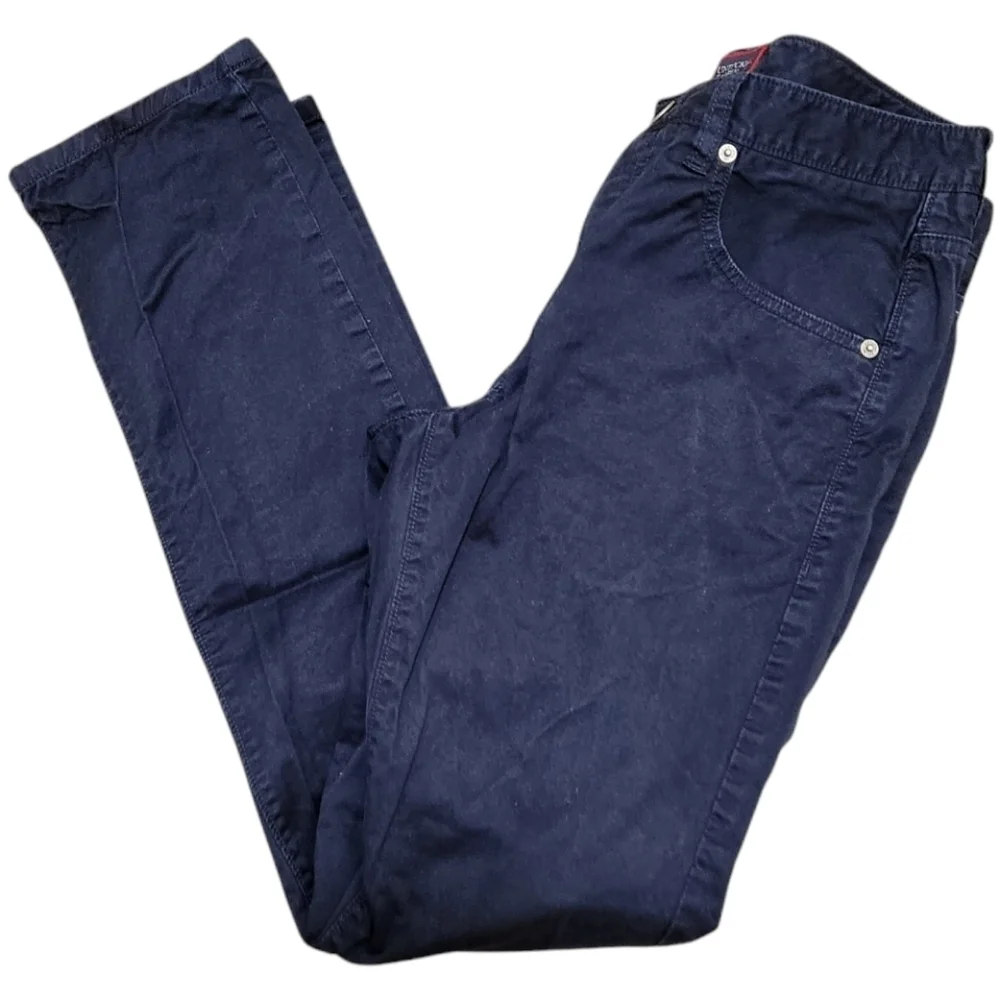 UNTUCKit pocket chino